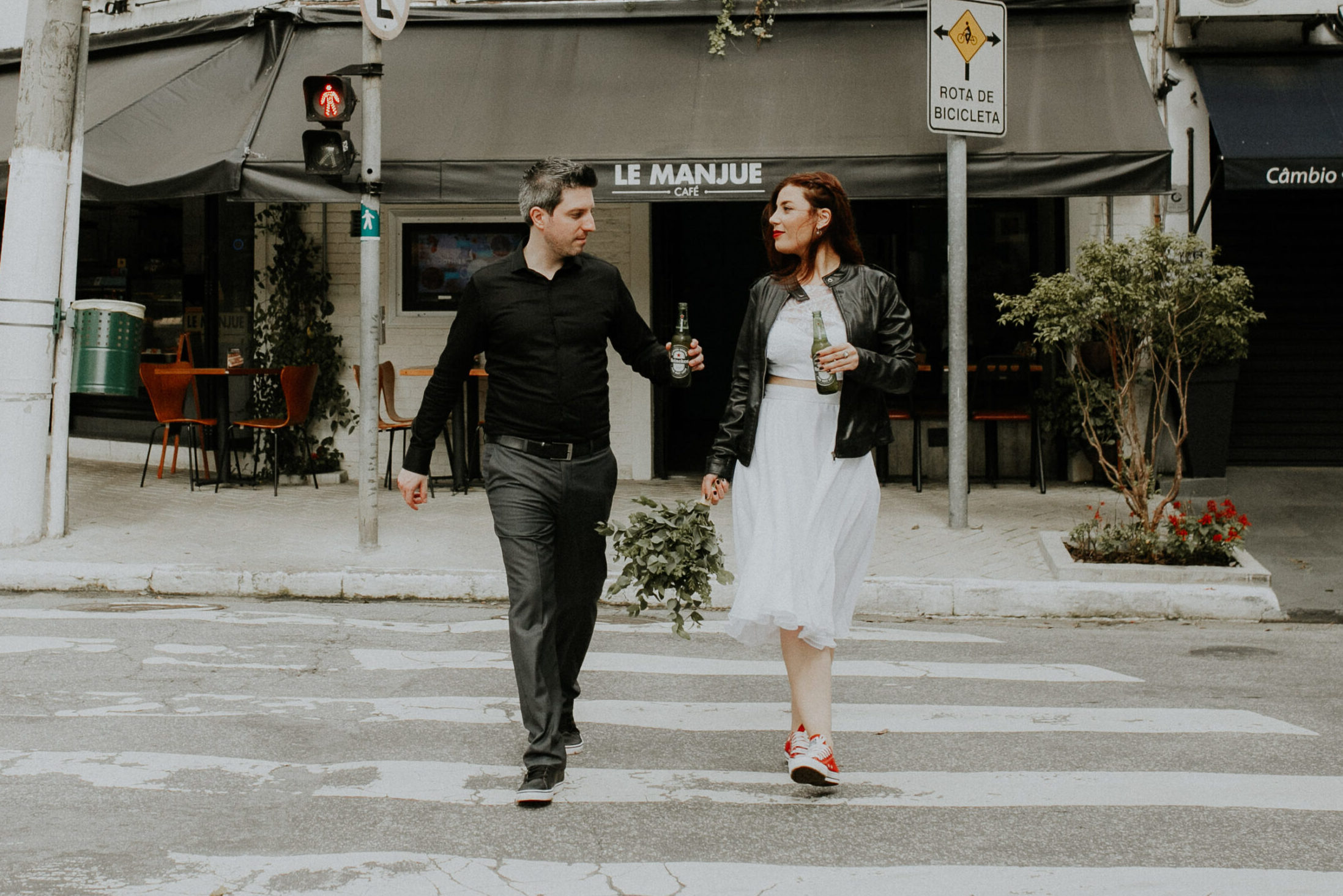 Karine Britto | Fotografia Minimalista de Casamentos Diurnos & Mini Weddings