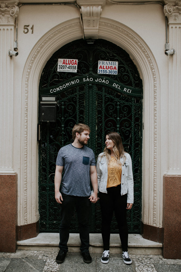 Ensaio Lifestyle | Pré-Wedding Urbano | Centro de São Paulo | Fotografia Minimalista